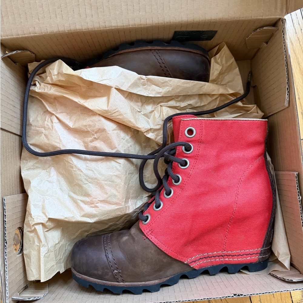 Sorel Lace-Up Canvas and Leather Boots — Red and Brown